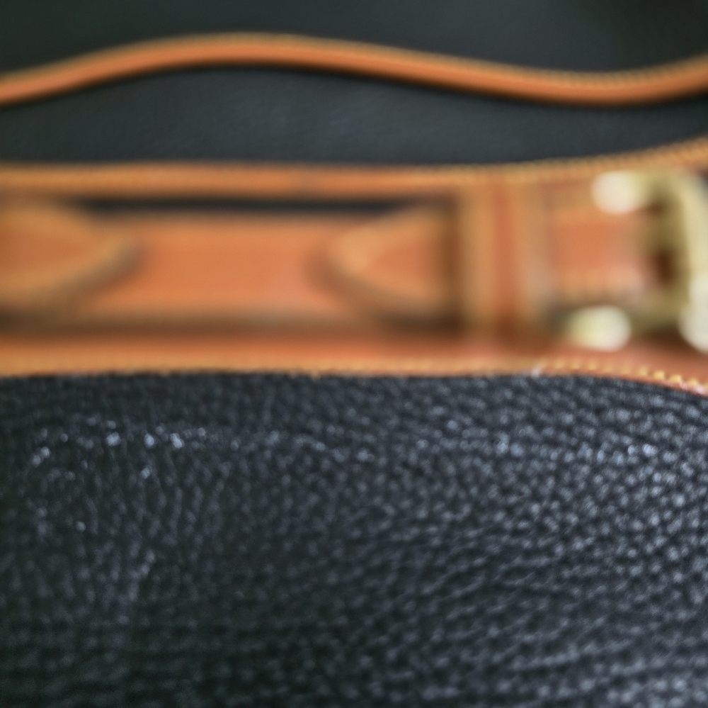 Dooney And Bourke Vintage Letter Carrier Crossbody All Weather Leather - Picture 5 of 5